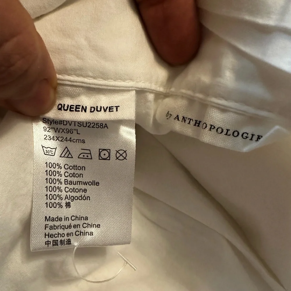 Anthropologie Embroidered Floral Cream Duvet Buttons DVTSU2258A Queen 1
